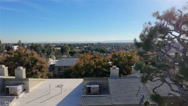 15766 Midwood 4, Granada Hills, CA 91344