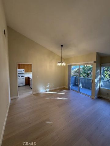 15766 Midwood 4, Granada Hills, CA 91344