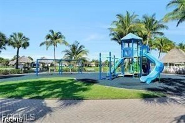2668 Somerville LOOP 804, Cape Coral, FL 33991