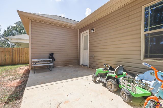 108 Hughes Drive, Warner Robins, GA 31093