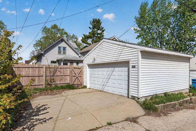 3435 24th Avenue S, Minneapolis, MN 55406
