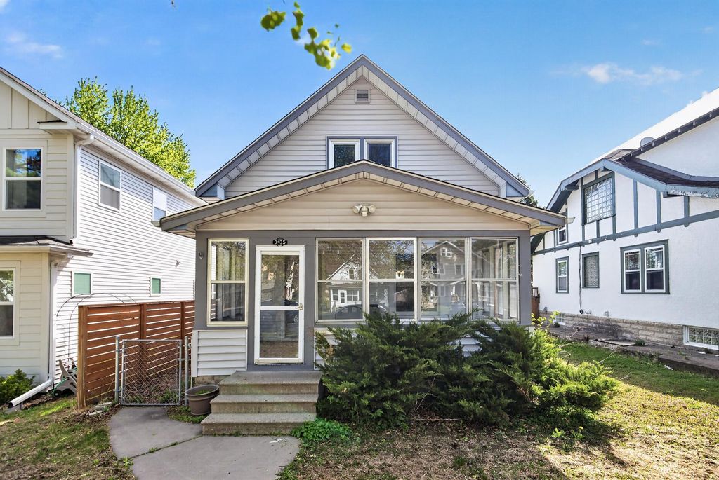 3435 24th Avenue S, Minneapolis, MN 55406