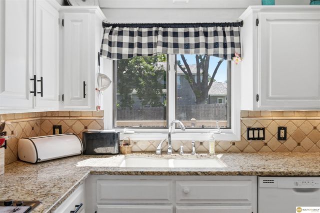 1693 S 153rd Street, Omaha, NE 68144