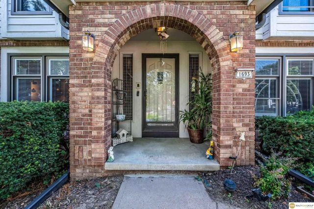 1693 S 153rd Street, Omaha, NE 68144