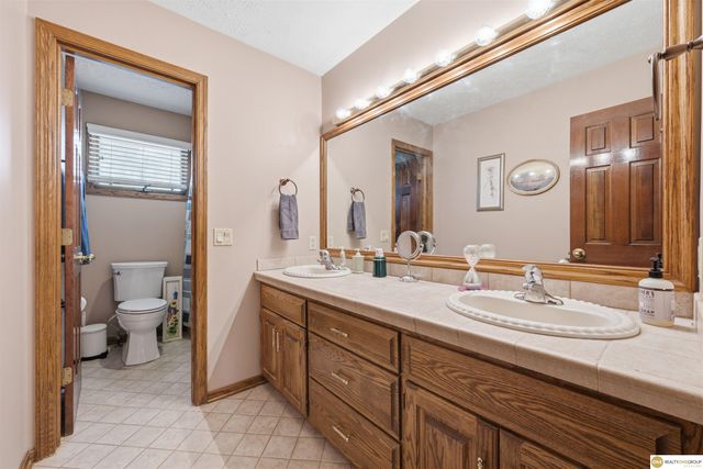 1693 S 153rd Street, Omaha, NE 68144