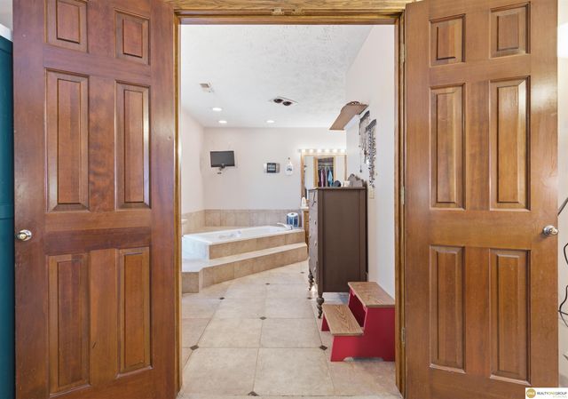 1693 S 153rd Street, Omaha, NE 68144