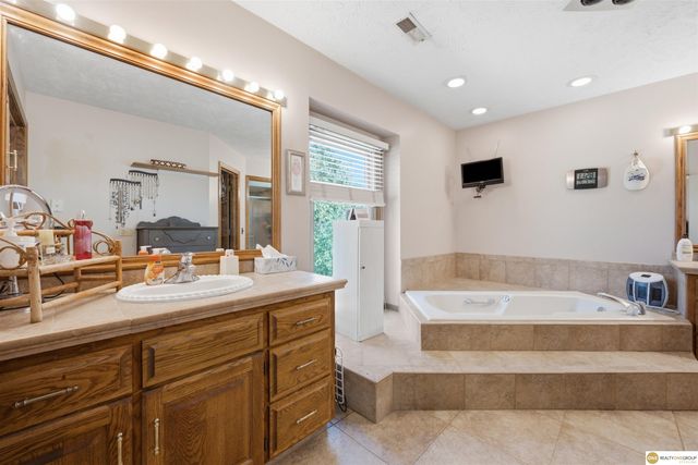1693 S 153rd Street, Omaha, NE 68144