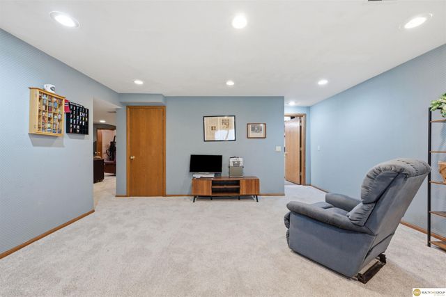 1693 S 153rd Street, Omaha, NE 68144