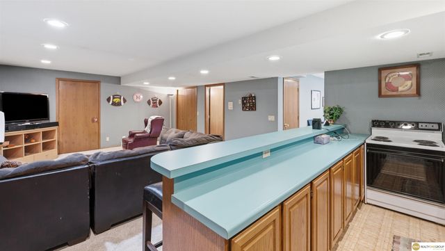 1693 S 153rd Street, Omaha, NE 68144