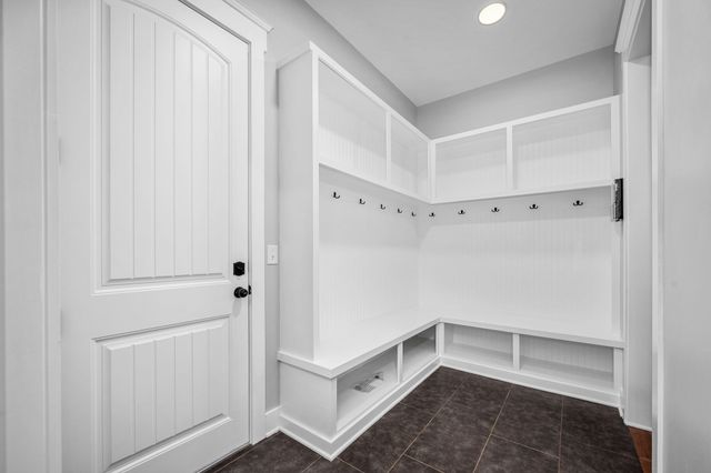 5296 Cross Plains Rd, White House, TN 37188