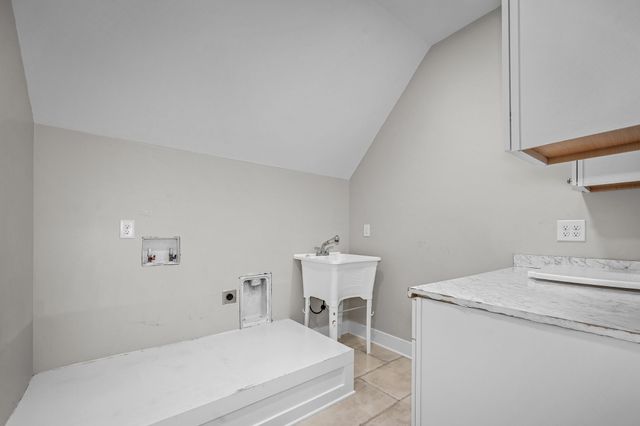 5296 Cross Plains Rd, White House, TN 37188