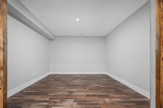 5296 Cross Plains Rd, White House, TN 37188