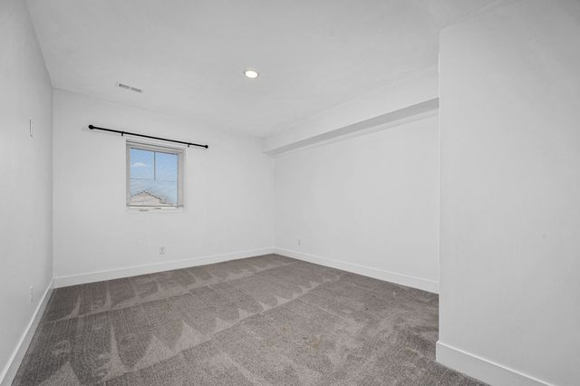 5296 Cross Plains Rd, White House, TN 37188