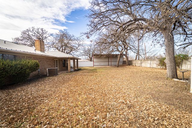 706 Tanglewood Drive, Clyde, TX 79510