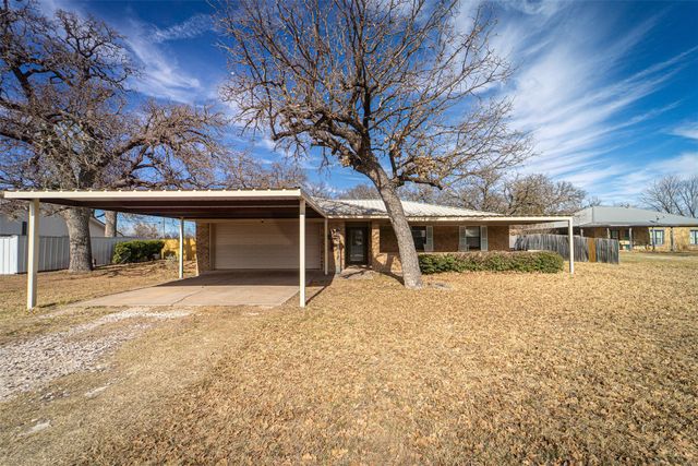 706 Tanglewood Drive, Clyde, TX 79510