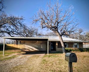 706 Tanglewood Drive, Clyde, TX 79510