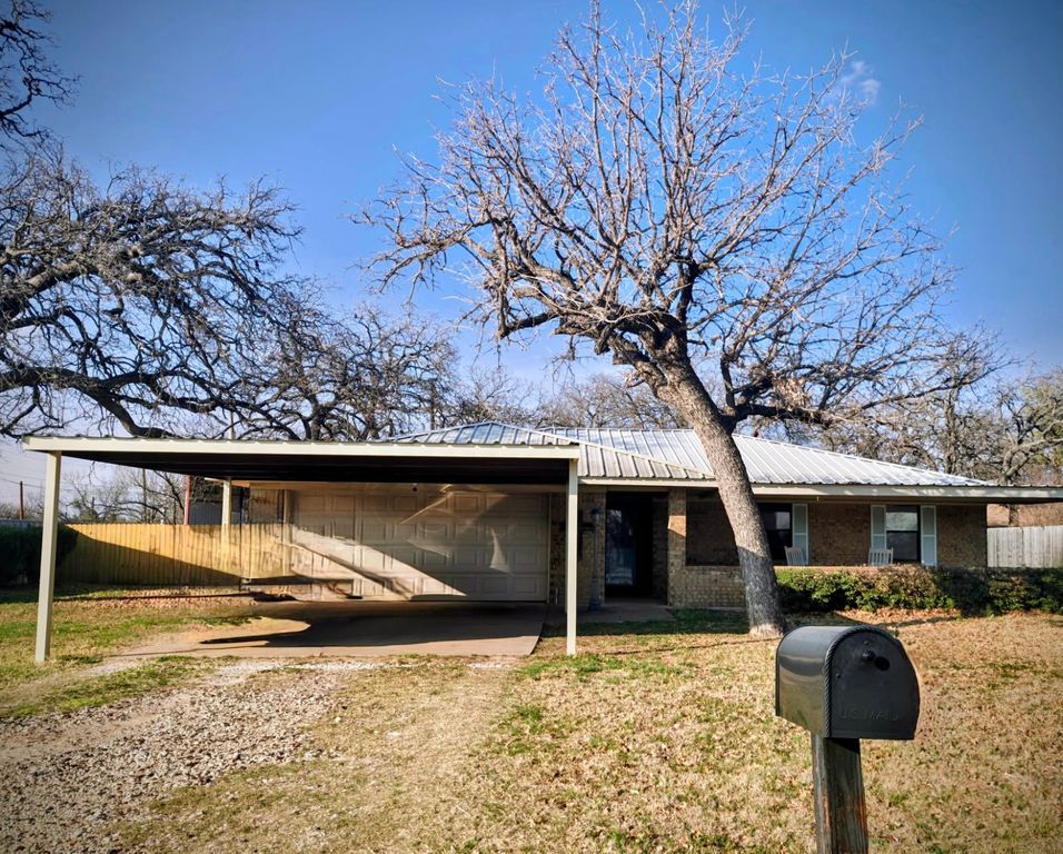 706 Tanglewood Drive, Clyde, TX 79510