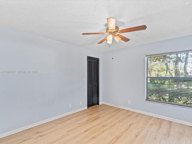 2940 NW 114th Way, Coral Springs, FL 33065