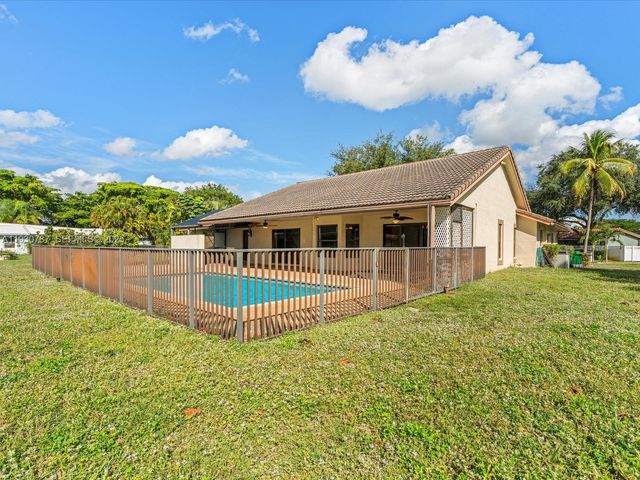 2940 NW 114th Way, Coral Springs, FL 33065