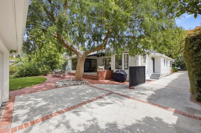 1201 Brookmere Road, Pasadena, CA 91105