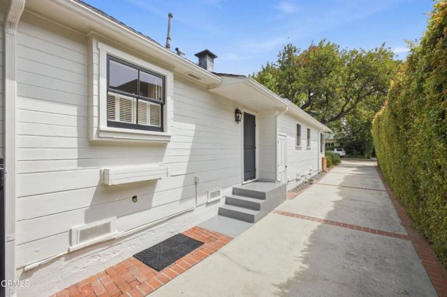 1201 Brookmere Road, Pasadena, CA 91105