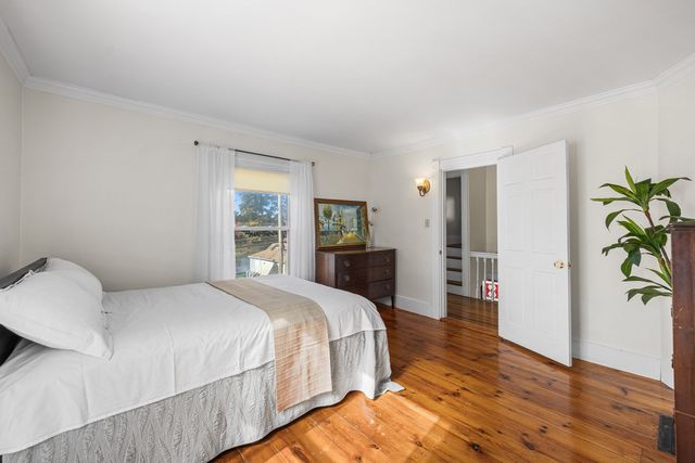 38 Park St, Hudson, MA 01749