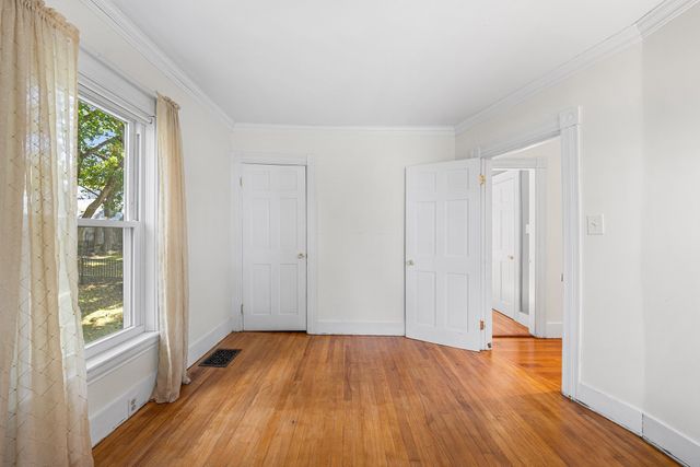 38 Park St, Hudson, MA 01749