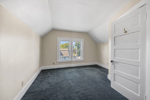 38 Park St, Hudson, MA 01749