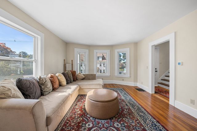 38 Park St, Hudson, MA 01749