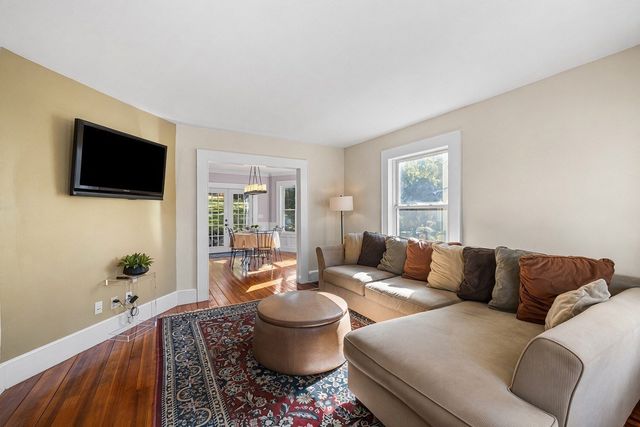 38 Park St, Hudson, MA 01749