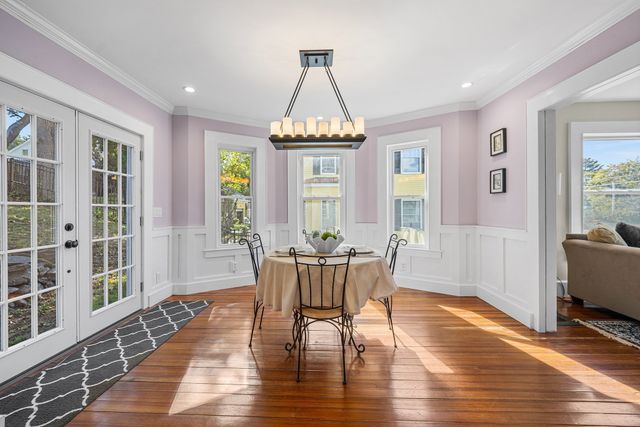 38 Park St, Hudson, MA 01749