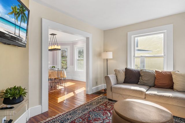 38 Park St, Hudson, MA 01749