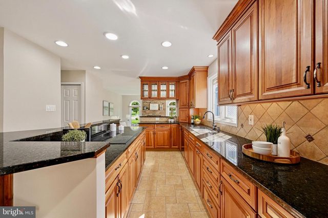 5016 BRAMPTON PKWY, Ellicott City, MD 21043