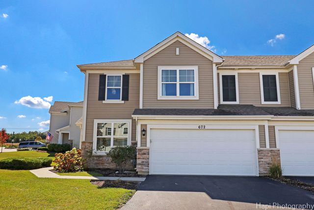 672 Anchorage Court, Pingree Grove, IL 60140