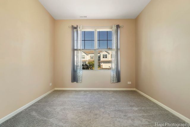 672 Anchorage Court, Pingree Grove, IL 60140