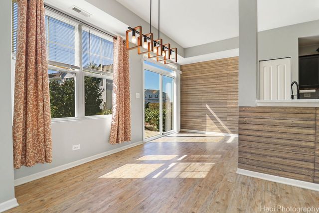 672 Anchorage Court, Pingree Grove, IL 60140