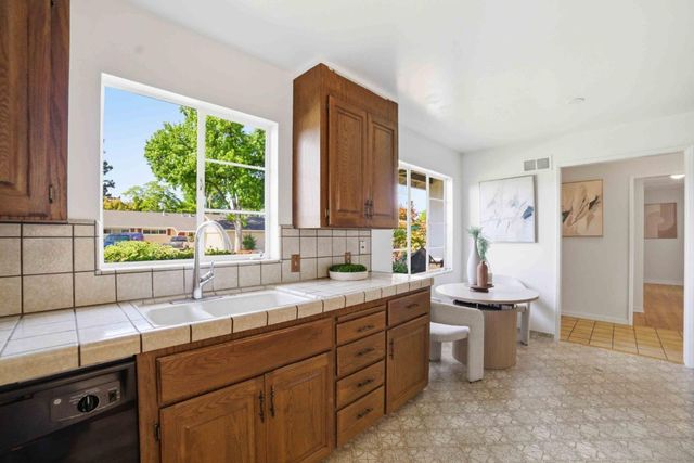 3540 Forest Avenue, Santa Clara, CA 95050