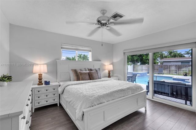 251 SE 8th St ., Pompano Beach, FL 33060