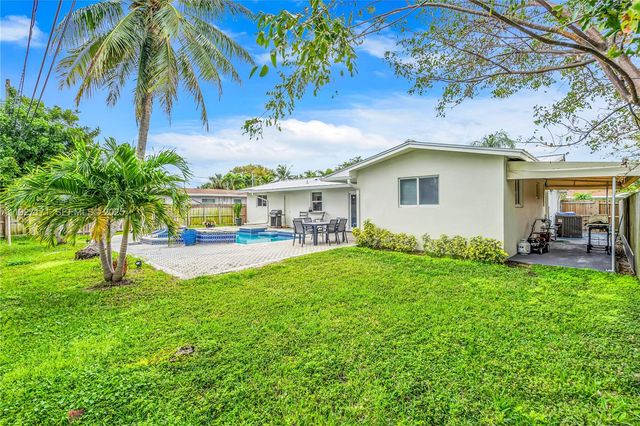 251 SE 8th St ., Pompano Beach, FL 33060