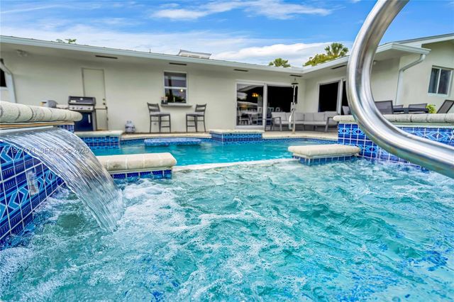 251 SE 8th St ., Pompano Beach, FL 33060