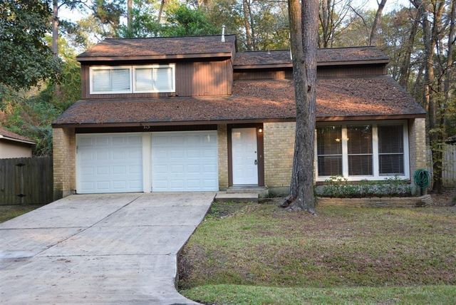 13 Hickorybark Drive, The Woodlands, TX 77381