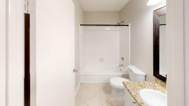13 Hickorybark Drive, The Woodlands, TX 77381