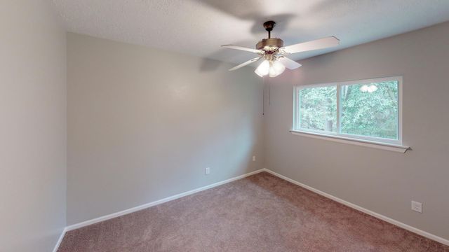 13 Hickorybark Drive, The Woodlands, TX 77381