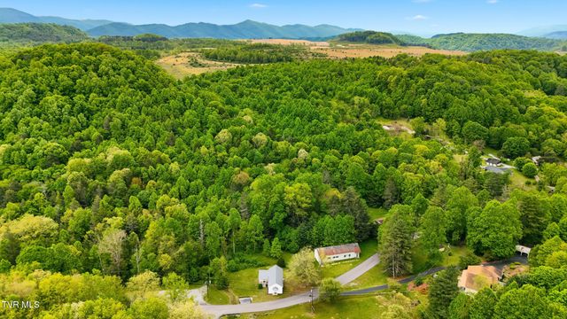 6203 Laurel Grove Road, Norton, VA 24273