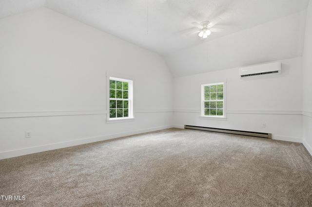6203 Laurel Grove Road, Norton, VA 24273