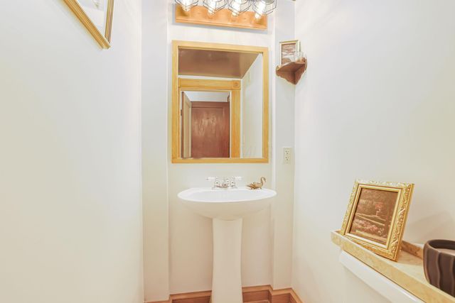 90 S Culver Street, Logan, OH 43138