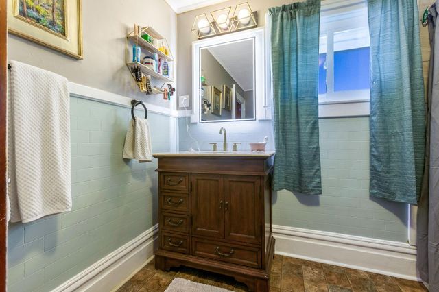 90 S Culver Street, Logan, OH 43138