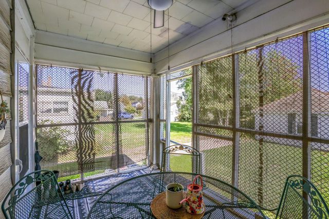 90 S Culver Street, Logan, OH 43138