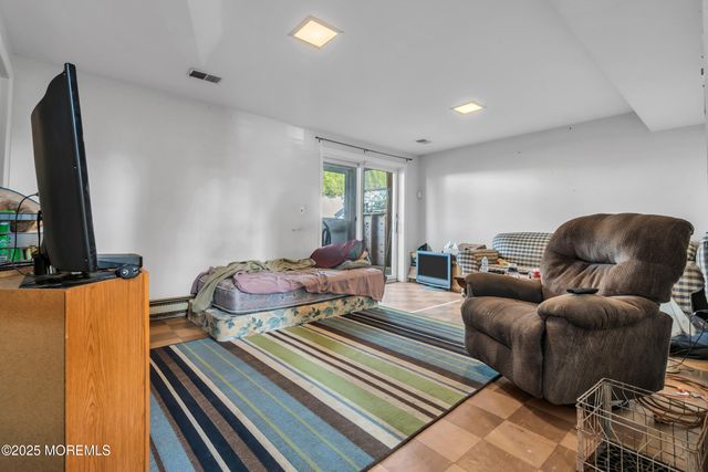 1624 Shady Lane, Toms River, NJ 08753