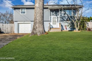 1624 Shady Lane, Toms River, NJ 08753